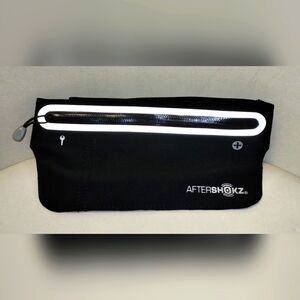 Aftershokz Sport Belt Adjustable Belt Zipper Closure Reflective Night Visibility